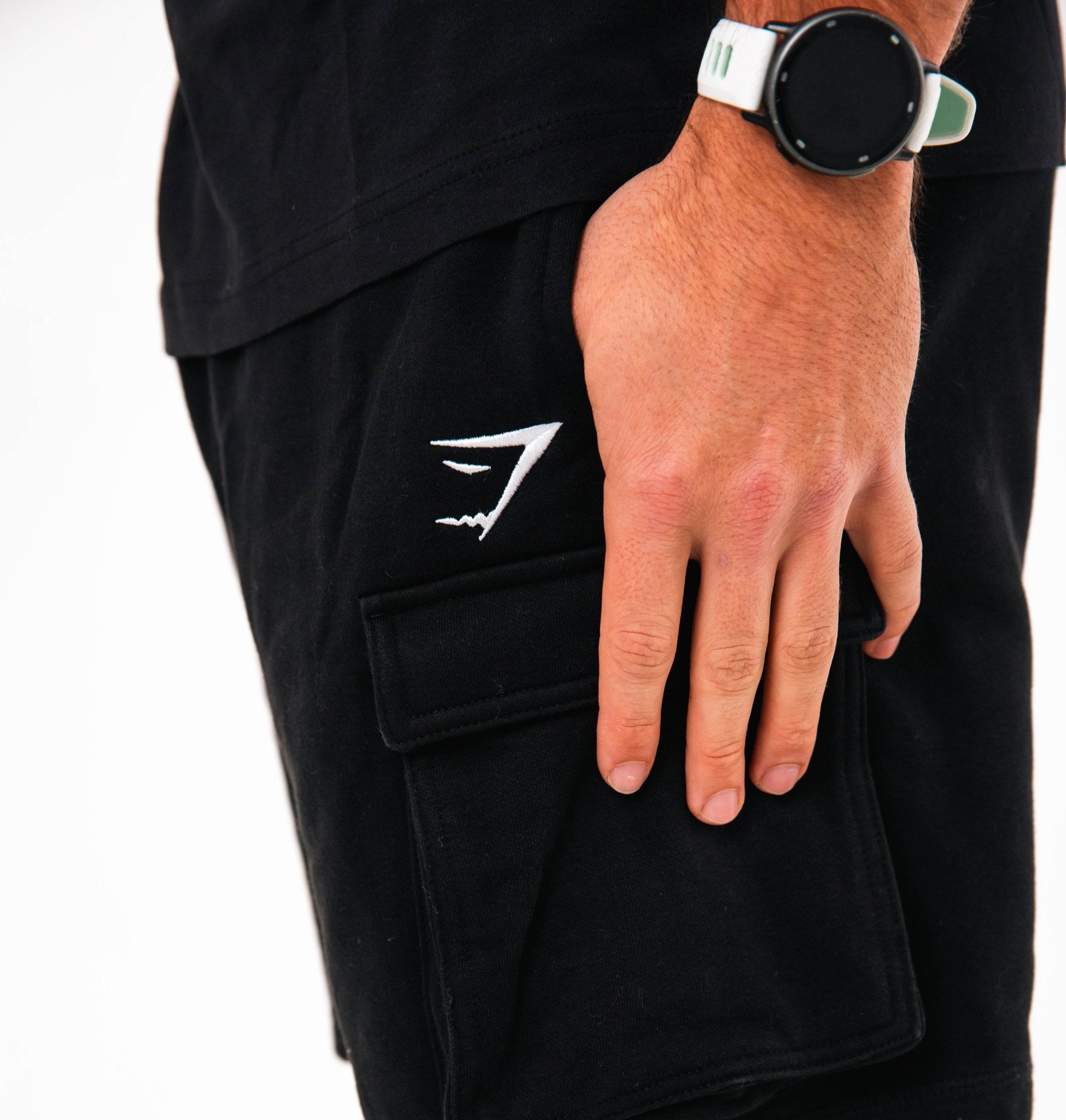 Gymshark Black Crest Cargo 7" Shorts